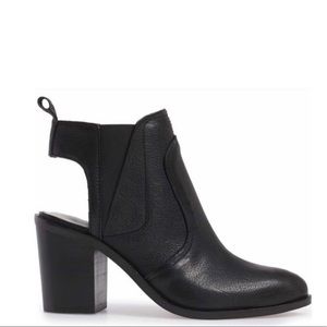 1.State | Black Leather Heel Cutout Ankle Bootie